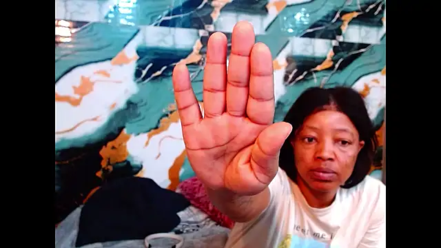 Snapshot of choclatelips_xxx chatting on June 18, 9:19 pm choclatelips xxx online show from June 18, 9:19 pm