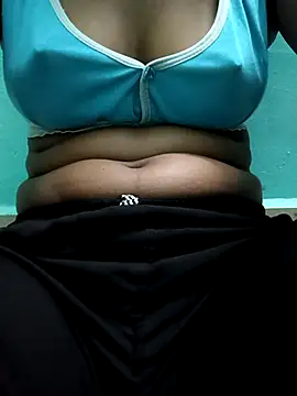 Snapshot of Tamil_Cindrella chatting on June 11, 6:33 am Tamil Cindrella online show from June 11, 6:33 am