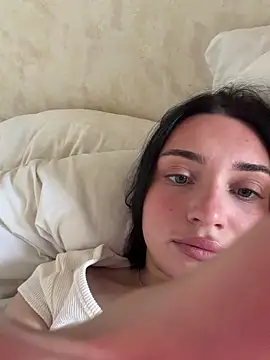 LucyHotty  online show from May 21, 7:59 am