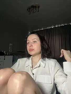 Snapshot of Hopefully_ chatting on June 2, 6:04 am Hopefully online show from June 2, 6:04 am