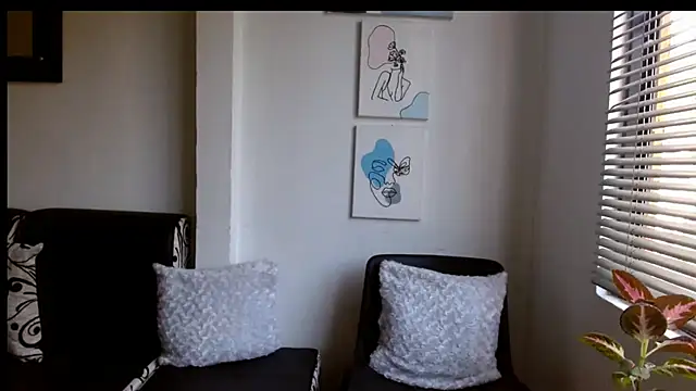 alisonnturbay online show from June 28, 2:56 pm