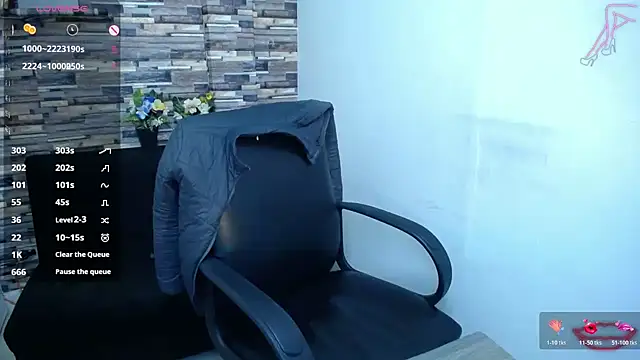 miaboobss online show from May 1, 1:37 pm