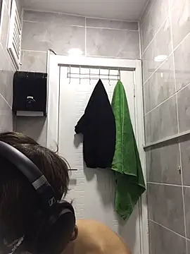 Eyelessmage1 online show from April 15, 7:32 pm