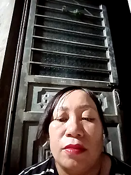 Snapshot of _Jini_ chatting on April 28, 2:44 pm Jini online show from April 28, 2:44 pm