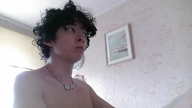 Snapshot of Miklaxyk chatting on June 4, 7:36 am Miklaxyk online show from June 4, 7:36 am