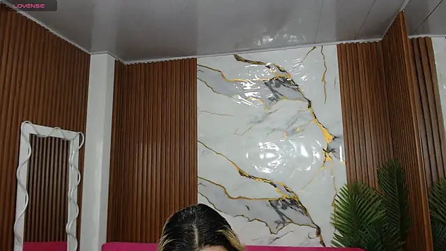 alonddra tay online show from May 4, 11:39 am