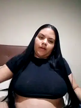 Snapshot of AndreilisJVCH chatting on April 15, 12:06 am AndreilisJVCH online show from April 15, 12:06 am