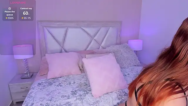 ChloeCartier online show from May 1, 12:21 pm