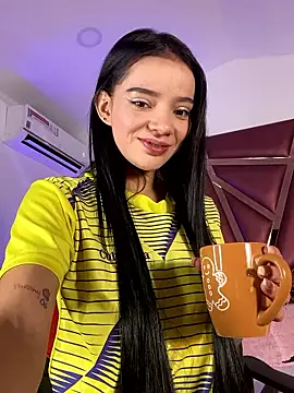 ZoeHarpers online show from June 18, 12:42 pm
