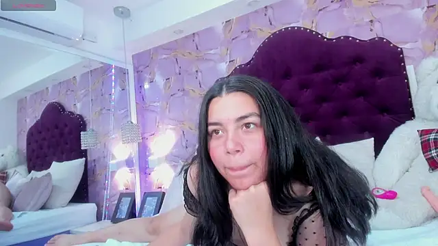 luna bloomm  online show from June 20, 6:27 am