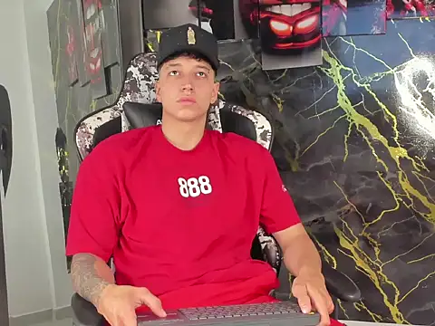 eithan boy  online show from April 18, 11:47 am