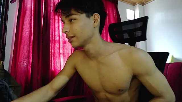 Snapshot of Marck-Pro chatting on May 21, 4:25 pm Marck-Pro online show from May 21, 4:25 pm