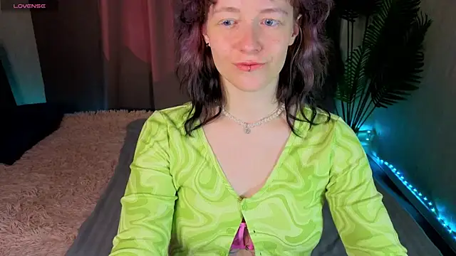 Ricki Bloom online show from April 28, 9:14 am