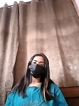 Shanaya450 online show from April 10, 11:59 am