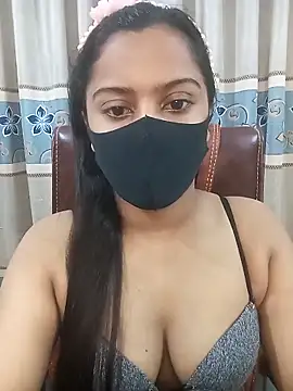 Snapshot of zareen_approach chatting on May 3, 5:41 pm zareen approach online show from May 3, 5:41 pm