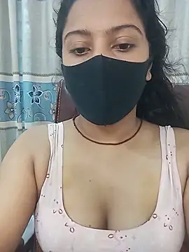 Snapshot of zareen_approach chatting on May 21, 10:00 am zareen approach online show from May 21, 10:00 am
