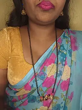 Snapshot of ur_love_kannada1 chatting on June 6, 7:29 pm ur love kannada1 online show from June 6, 7:29 pm