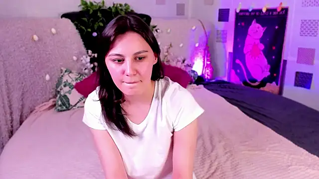 www Lily online show from April 12, 1:27 pm