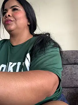 Snapshot of megan_purpura chatting on June 19, 7:39 pm megan purpura online show from June 19, 7:39 pm