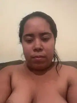 Snapshot of Tainesilva chatting on April 27, 7:23 pm Tainesilva online show from April 27, 7:23 pm
