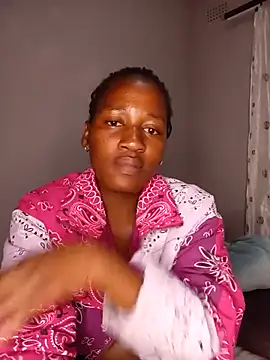 Snapshot of DimpleQueen_01 chatting on June 14, 5:20 am DimpleQueen 01 online show from June 14, 5:20 am
