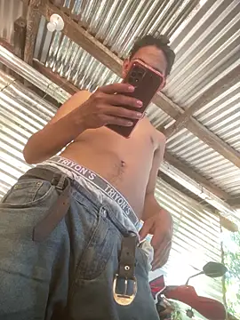 Snapshot of Mellvinn chatting on June 18, 6:34 pm Mellvinn online show from June 18, 6:34 pm