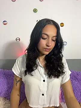 Snapshot of SweetGabriella_ chatting on July 5, 1:45 am SweetGabriella online show from July 5, 1:45 am