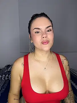 Snapshot of TinaMercier chatting on May 16, 2:19 am TinaMercier online show from May 16, 2:19 am