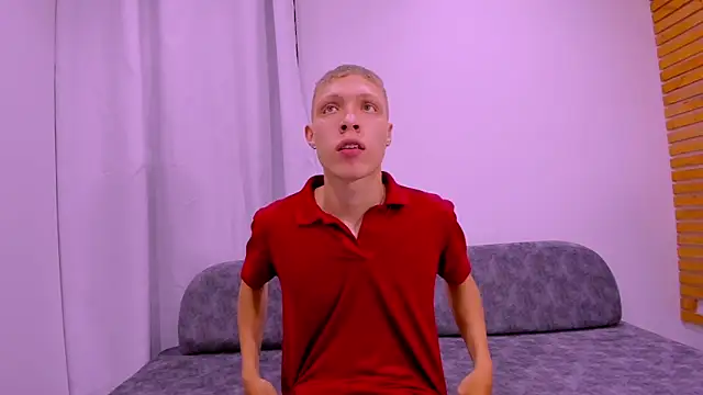 Snapshot of greiberland chatting on April 14, 10:16 pm greiberland online show from April 14, 10:16 pm