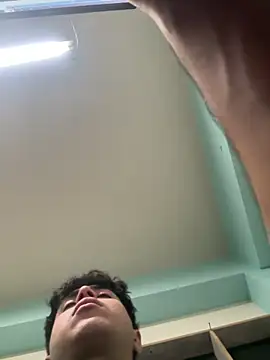 tobiasxhot online show from April 11, 5:34 am