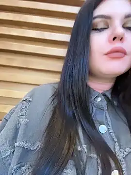 AmeliaBronze online show from April 16, 7:20 am