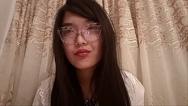 BrawnyDrip online show from May 28, 3:20 pm