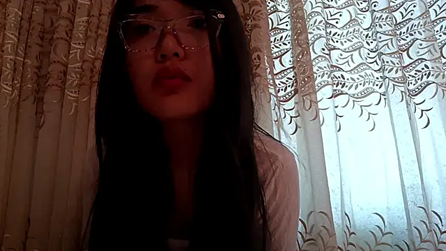 BrawnyDrip online show from May 29, 1:31 pm