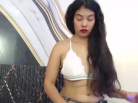 Snapshot of Vanessa_Lune chatting on May 4, 12:45 pm Vanessa Lune online show from May 4, 12:45 pm