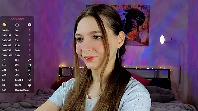 Snapshot of AuraLune__ chatting on June 19, 6:45 pm AuraLune online show from June 19, 6:45 pm