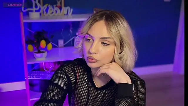 mari grey online show from May 8, 9:20 pm