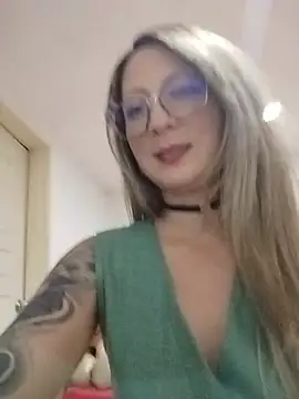 VALELUXX online show from May 13, 3:15 am