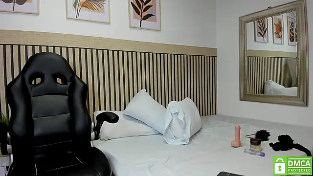 Snapshot of Bombon_Cambell chatting on May 2, 4:50 am Bombon Cambell online show from May 2, 4:50 am