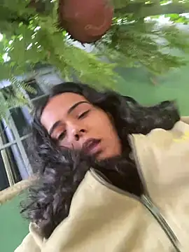 Snapshot of lafemagui chatting on May 31, 11:28 am lafemagui online show from May 31, 11:28 am
