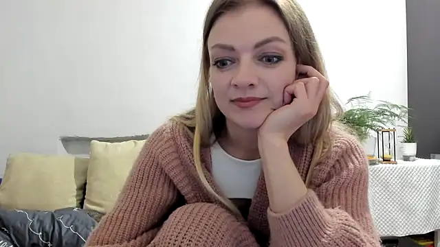 Snapshot of Severina7 chatting on April 27, 7:34 pm Severina7 online show from April 27, 7:34 pm