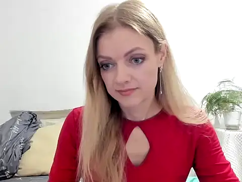 Snapshot of Severina7 chatting on May 8, 8:03 pm Severina7 online show from May 8, 8:03 pm
