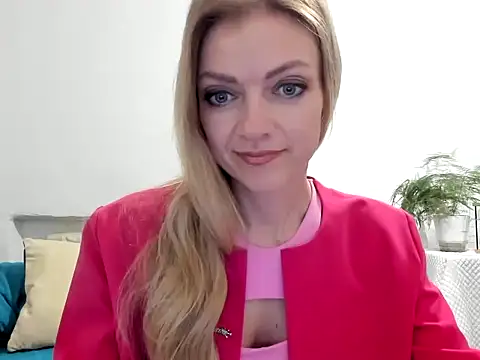 Snapshot of Severina7 chatting on May 11, 7:22 pm Severina7 online show from May 11, 7:22 pm
