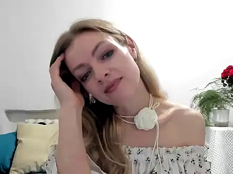 Snapshot of Severina7 chatting on May 26, 8:16 pm Severina7 online show from May 26, 8:16 pm
