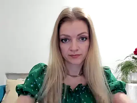 Snapshot of Severina7 chatting on May 28, 7:11 pm Severina7 online show from May 28, 7:11 pm
