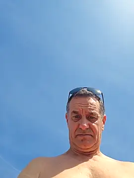 loulouferrari online show from April 25, 3:09 pm