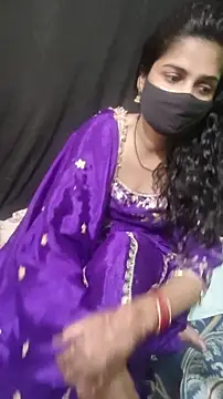 Snapshot of sexy_bhabhii chatting on April 22, 5:47 pm sexy bhabhii online show from April 22, 5:47 pm