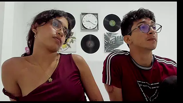 alanandtifany online show from May 19, 7:42 pm