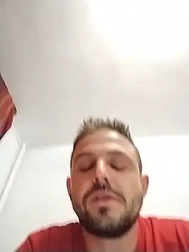 Snapshot of Georgegel chatting on May 27, 1:57 am Georgegel online show from May 27, 1:57 am