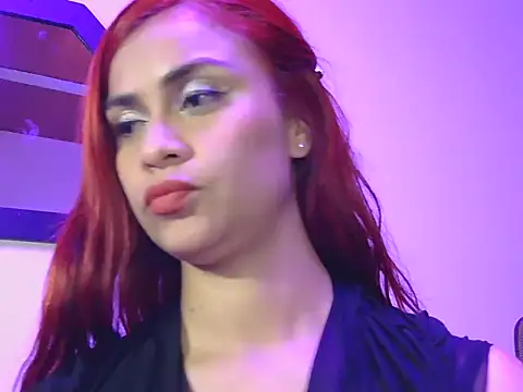 Snapshot of tinny_emiily chatting on May 1, 1:54 am tinny emiily online show from May 1, 1:54 am