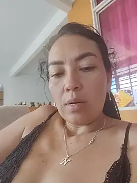 LuluDream online show from June 11, 2:59 pm